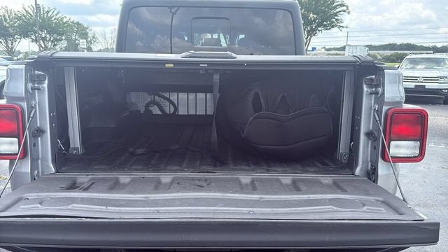 2021 Jeep Gladiator Willys
