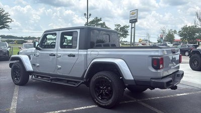 2021 Jeep Gladiator Willys