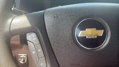 2025 Chevrolet Express Passenger 1LT