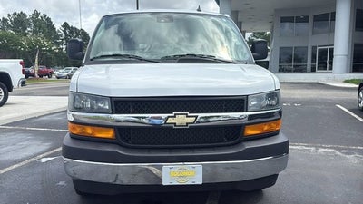 2023 Chevrolet Express Passenger 3500 1LT