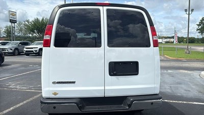 2023 Chevrolet Express Passenger 3500 1LT
