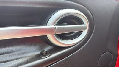 2004 Chevrolet SSR LS