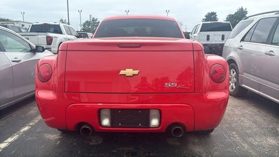 2004 Chevrolet SSR LS