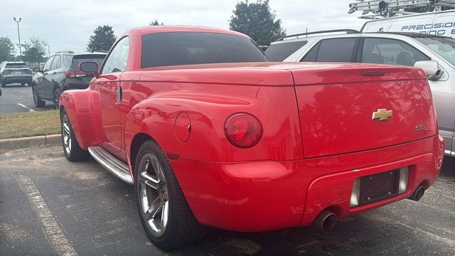 2004 Chevrolet SSR LS