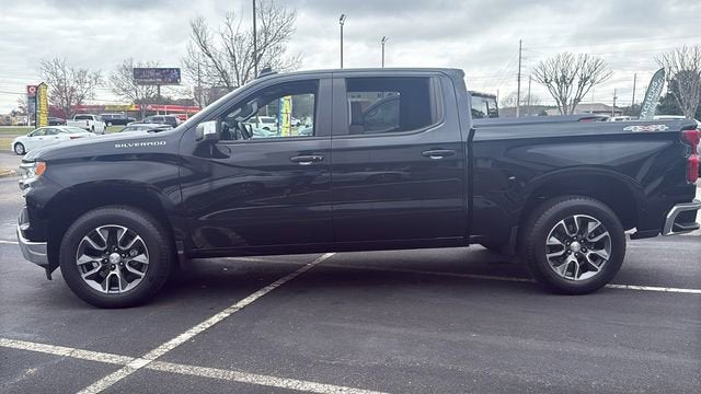 2023 Chevrolet Silverado 1500 LT (2FL)