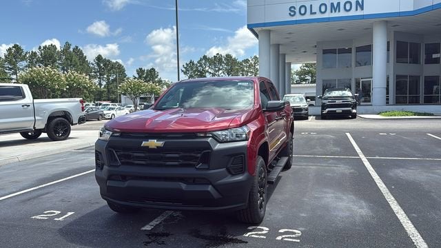 2025 Chevrolet Colorado WT/LT