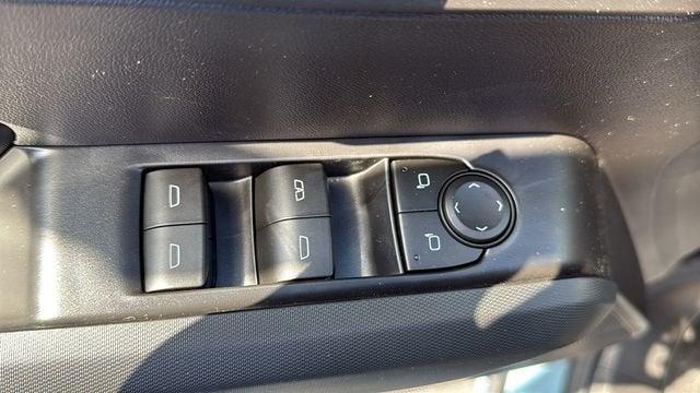 2026 Chevrolet Colorado LT - Photo 11
