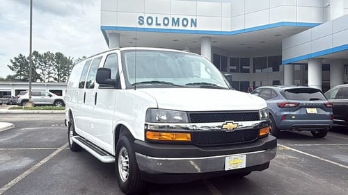 2025 Chevrolet Express Cargo WT