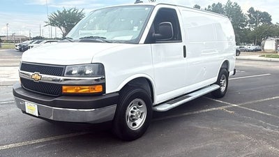 2025 Chevrolet Express Cargo WT