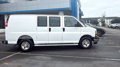 2025 Chevrolet Express Cargo WT