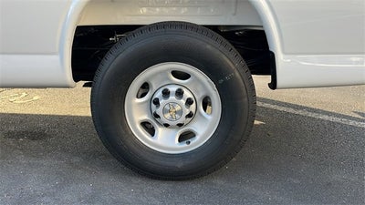 2025 Chevrolet Express Cargo 2500 WT