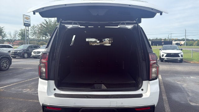 2023 Chevrolet Suburban LS
