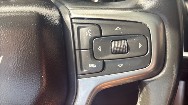 2023 Chevrolet Suburban LS