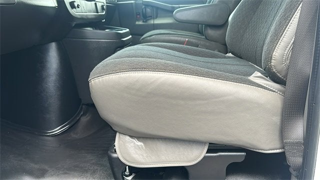 2023 GMC Savana Cargo 2500 Work Van