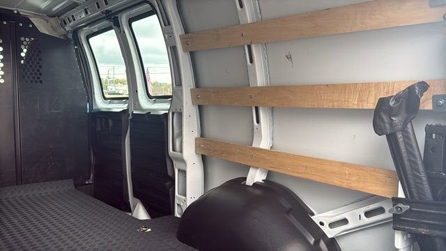 2024 GMC Savana Cargo 2500 Work Van