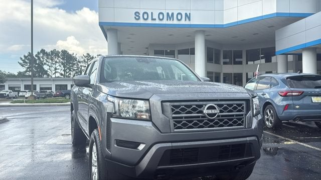 2023 Nissan Frontier SV