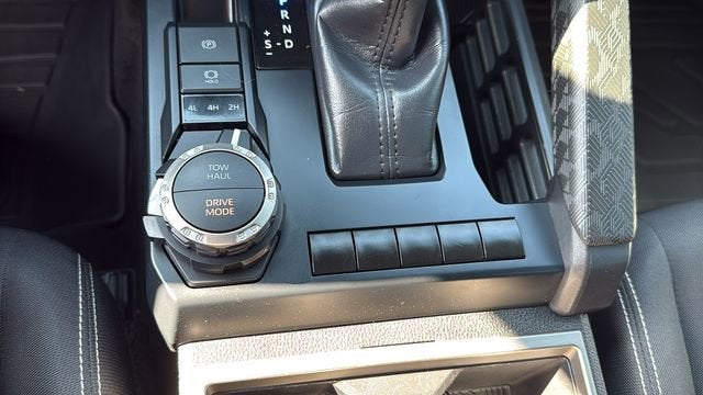 2024 Toyota Tacoma 4WD SR5