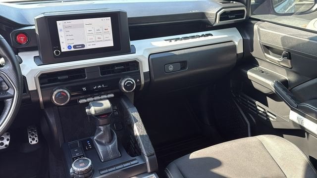 2024 Toyota Tacoma 4WD SR5