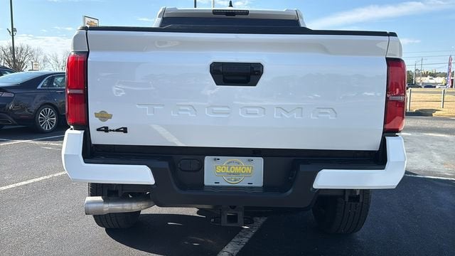 2024 Toyota Tacoma 4WD SR5