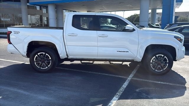 2024 Toyota Tacoma 4WD SR5
