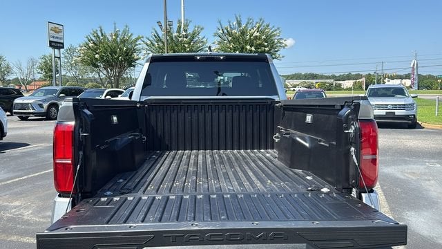 2025 Toyota Tacoma 2WD SR5