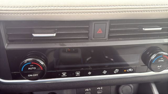 2025 Nissan Rogue SV