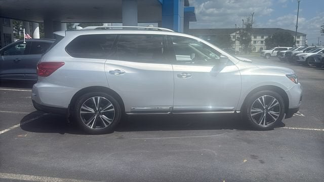 2019 Nissan Pathfinder Platinum