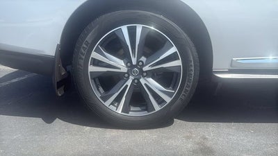 2019 Nissan Pathfinder Platinum