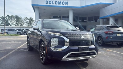 2022 Mitsubishi Outlander SE