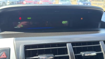 2013 Toyota Prius v Two