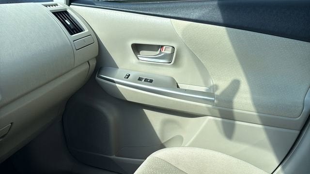 2013 Toyota Prius v Two