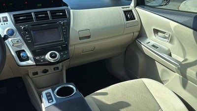 2013 Toyota Prius v Two