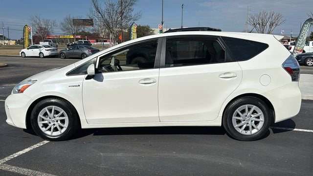2013 Toyota Prius v Two