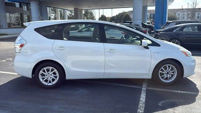 2013 Toyota Prius v Two