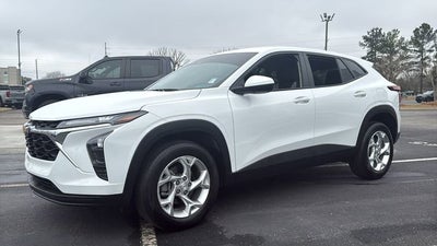 2025 Chevrolet Trax LS