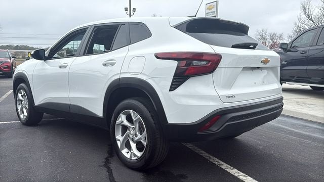 2025 Chevrolet Trax LS