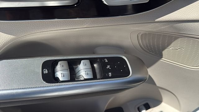 2025 Mercedes-Benz GLC GLC 300