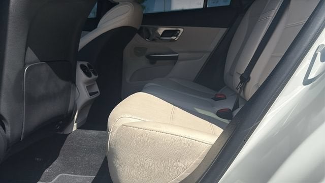 2025 Mercedes-Benz GLC GLC 300