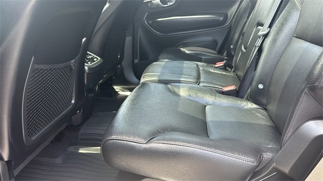 2024 Volvo XC90 Plus Bright Theme