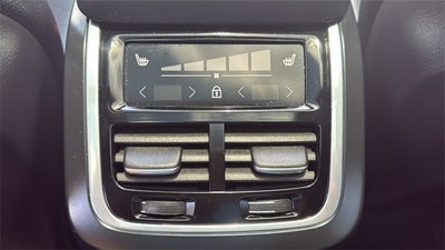 2024 Volvo XC90 Plus Bright Theme