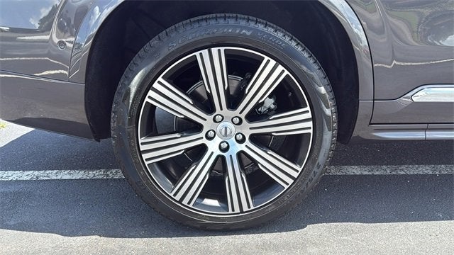 2024 Volvo XC90 Plus Bright Theme
